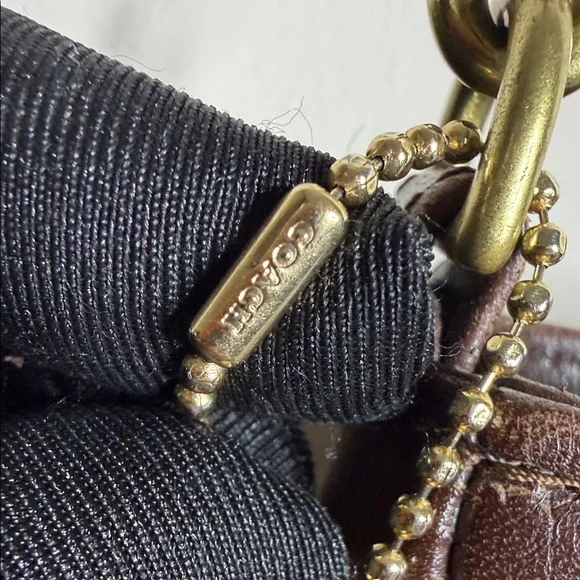 Coach Vintage Legacy Demi Turnlock Bag #9154 - Cuero Mahogany (1999) - Picture 14 of 17